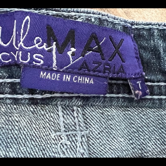 Miley Cyrus Max Azria Denim Shorts Size 7 - Picture 3 of 4